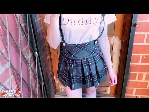 ❤️ Schoolgirl sucks a Dick go domhain agus fucks ionad ranganna. ❤️ Super sex linn ﹏